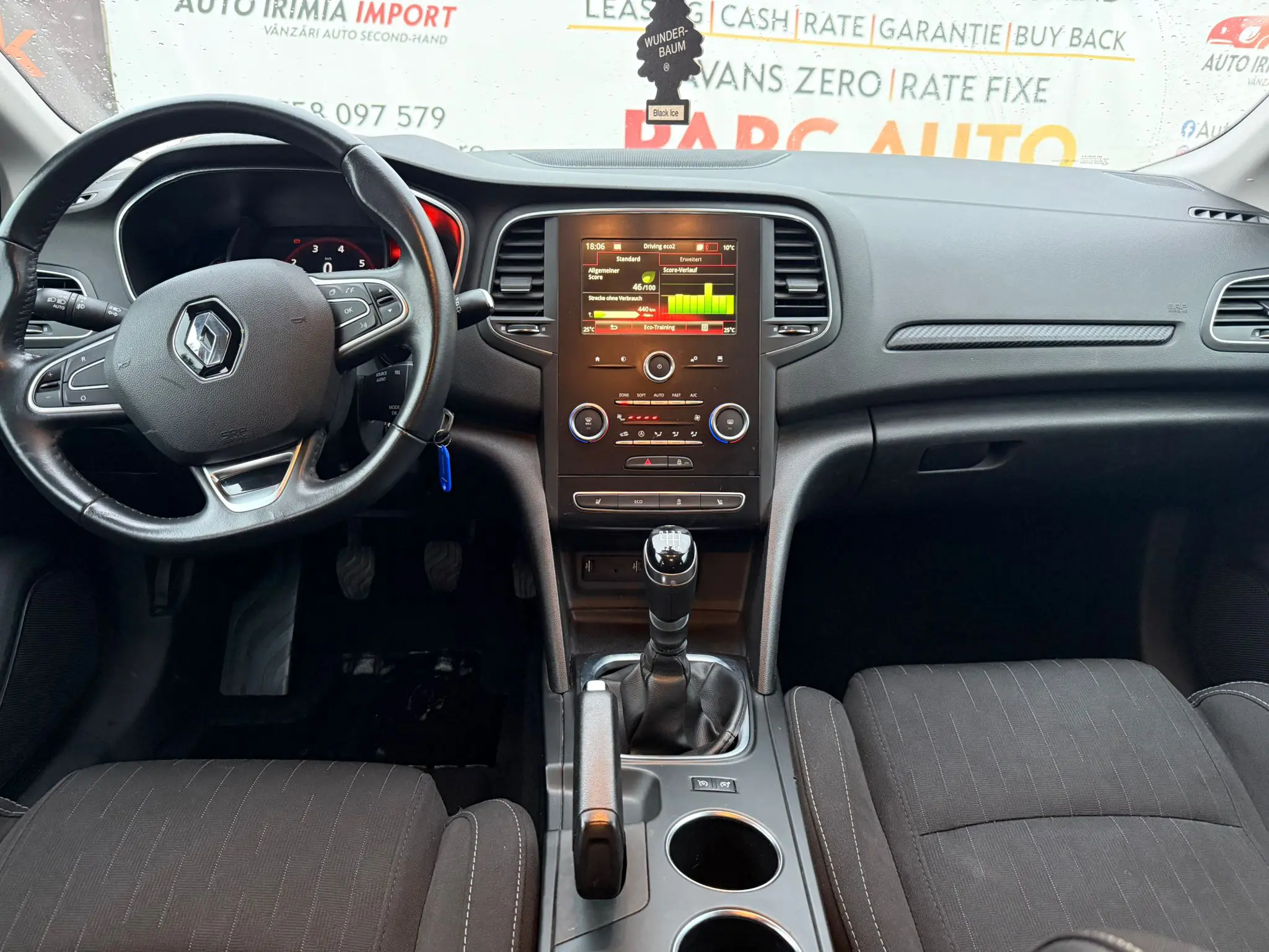 Renault Megane TCe GPF Limited - imagine 10