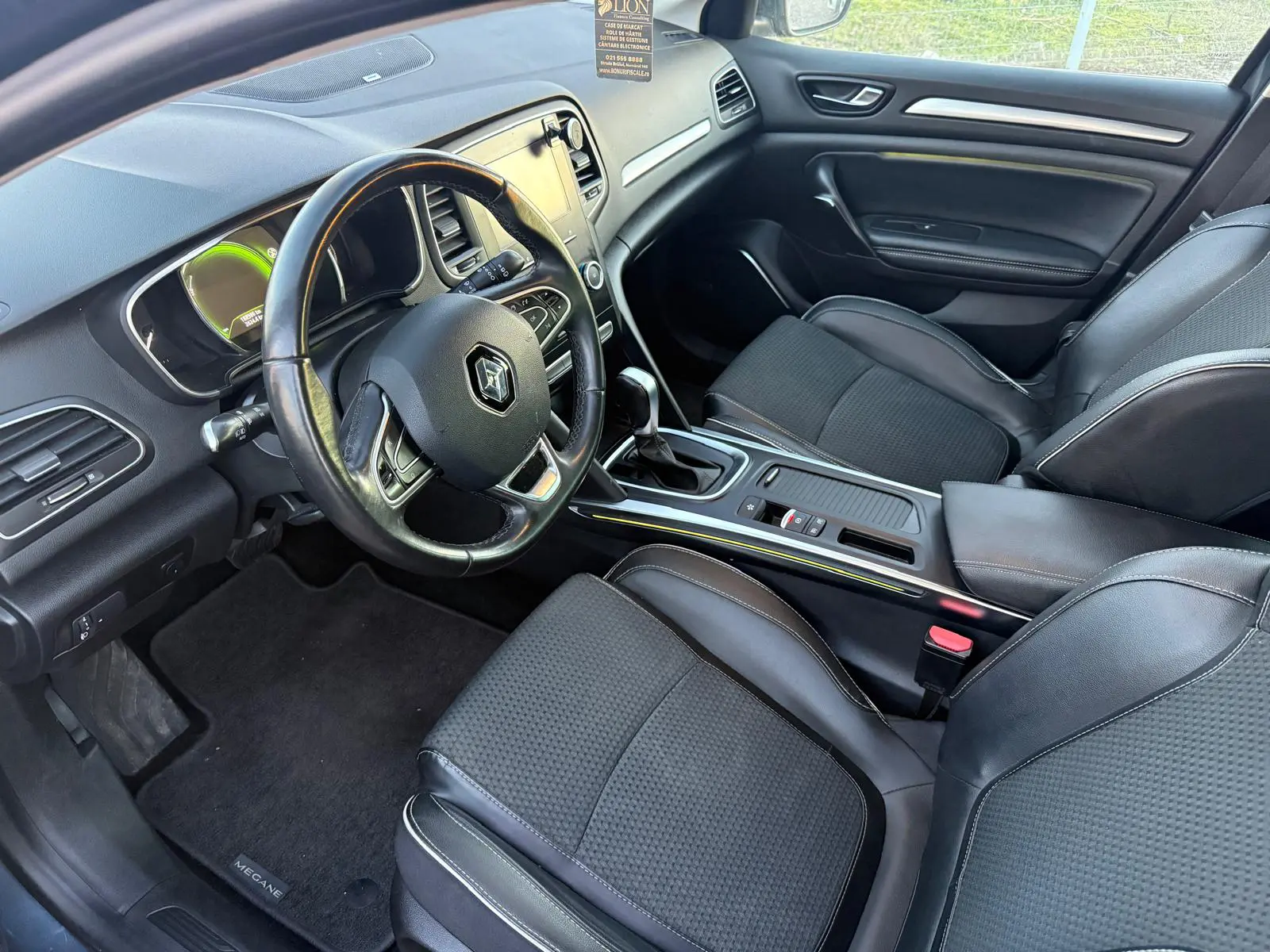 Renault Megane - imagine 2