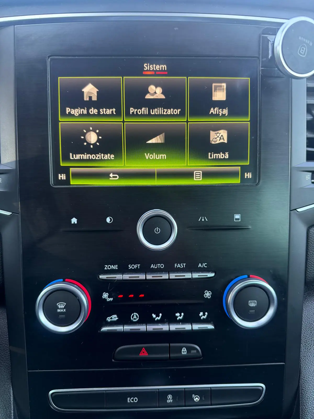 Renault Megane - imagine 17