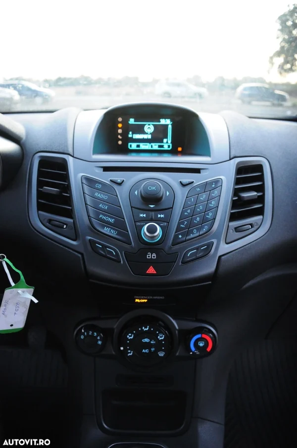 Ford Fiesta 1.5 TDCi Trend - imagine 10