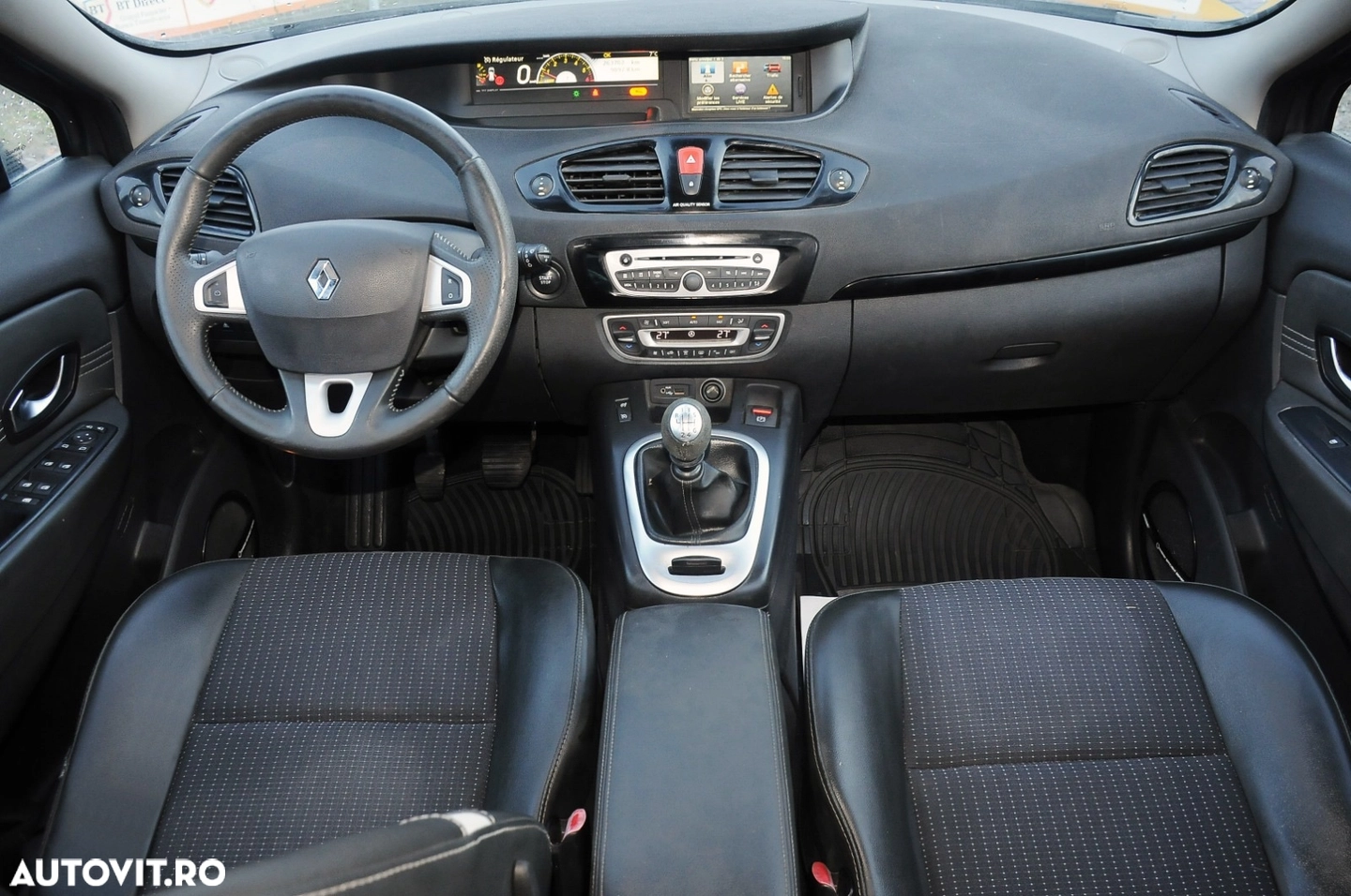 Renault Scenic dCi 130 FAP Bose Edition - imagine 6