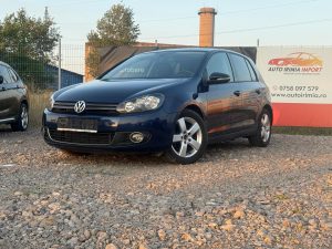 VOLKSWAGEN GOLF 1.6 BLUE TDI CONFORTLINE