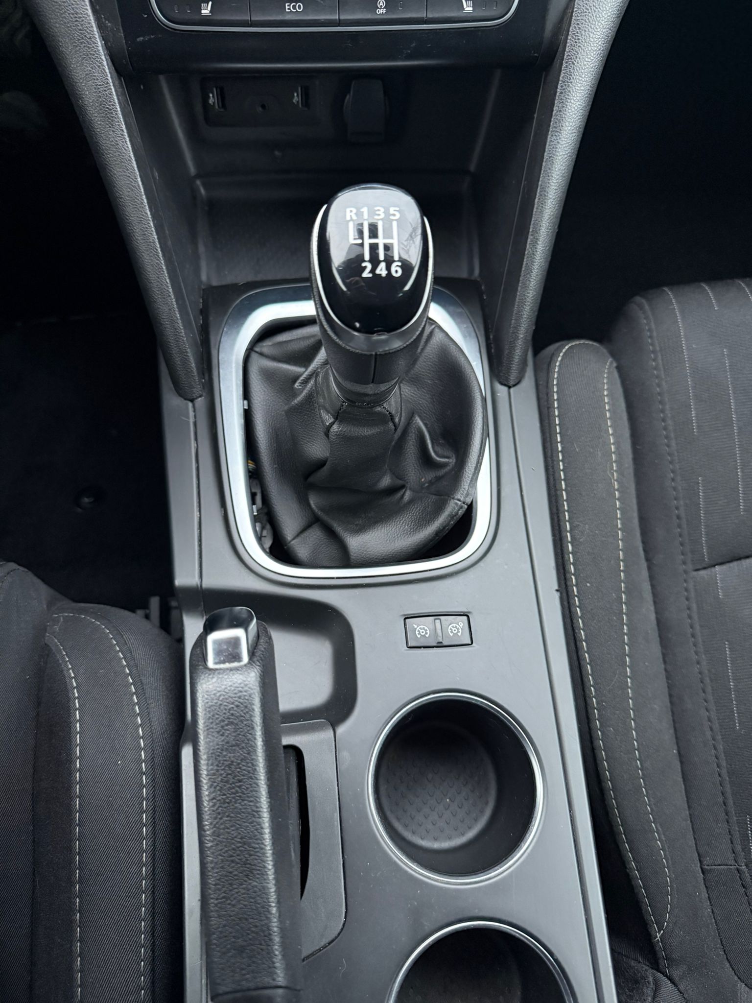 Renault Megane TCe GPF Limited - imagine 14