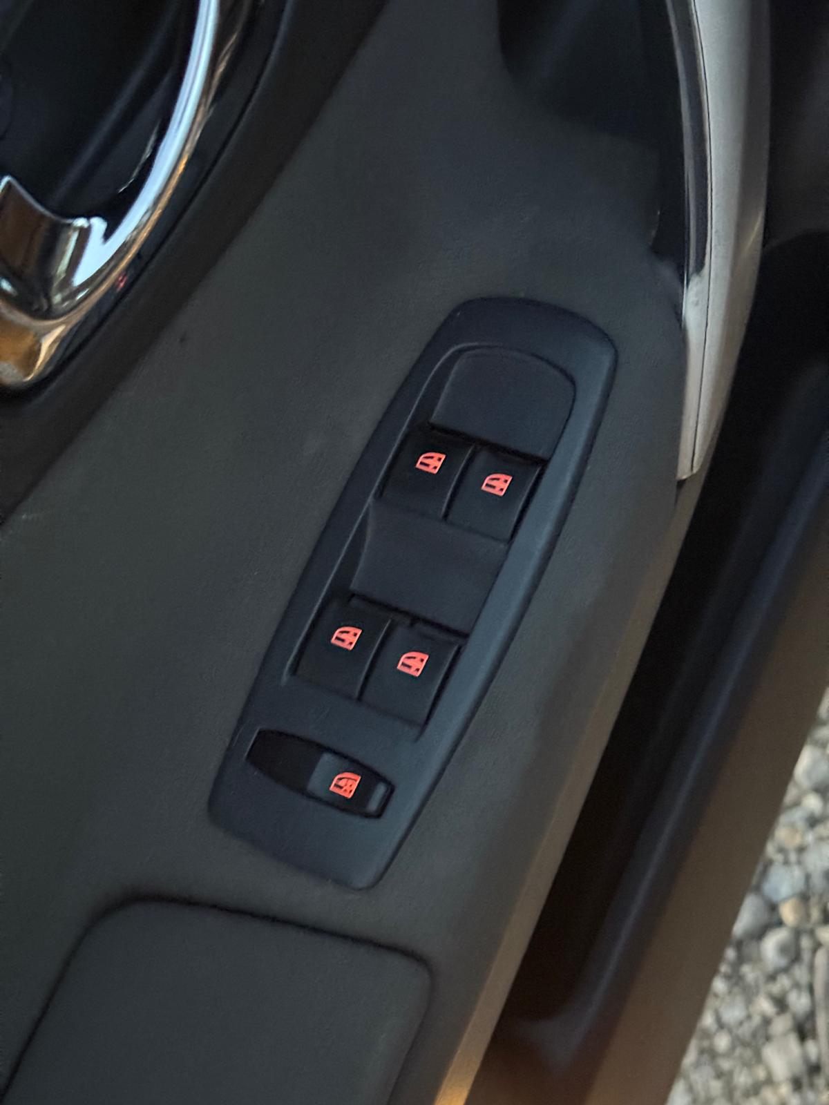 RENAULT KOLEOS - imagine 8