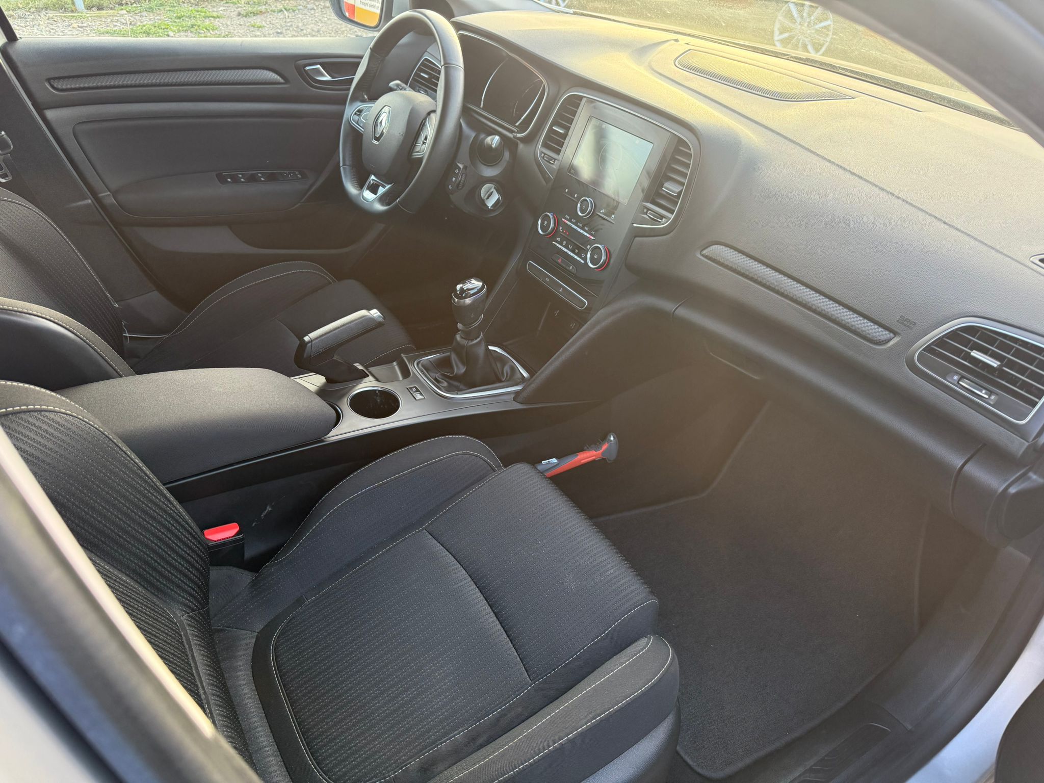 Renault Megane 1.5 Blue dCi Intens - imagine 13