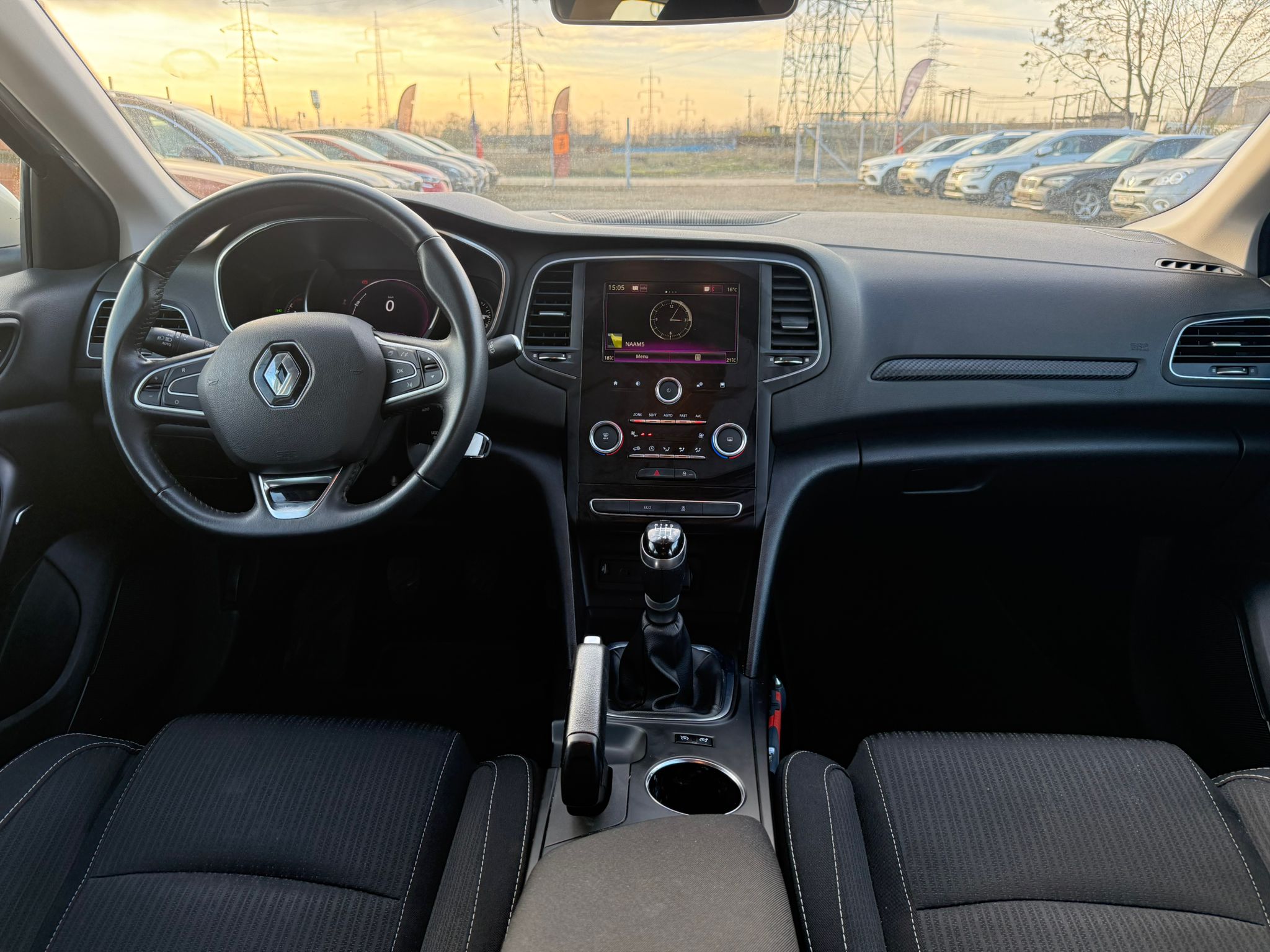 Renault Megane 1.5 Blue dCi Intens - imagine 14