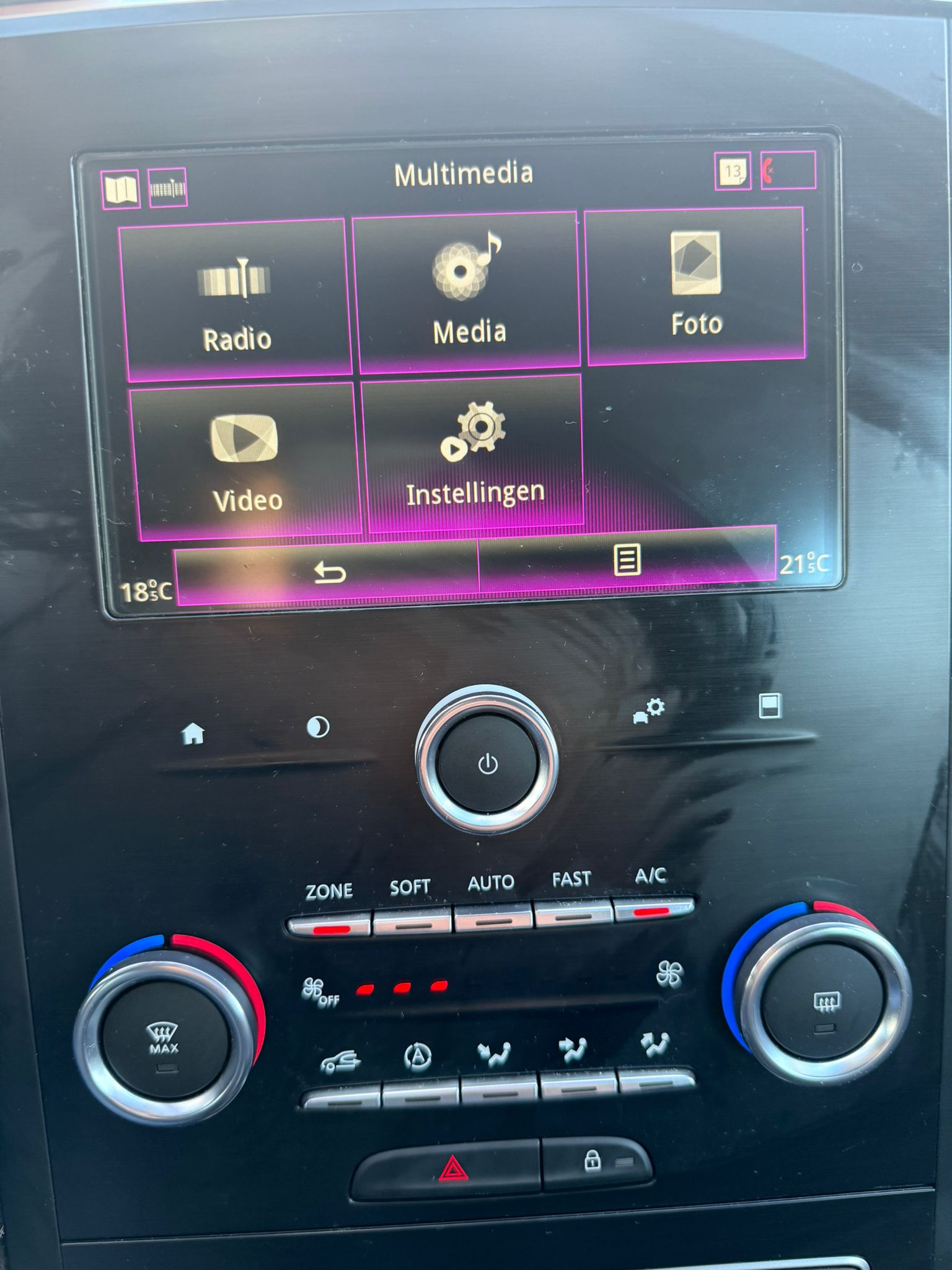 Renault Megane 1.5 Blue dCi Intens - imagine 17