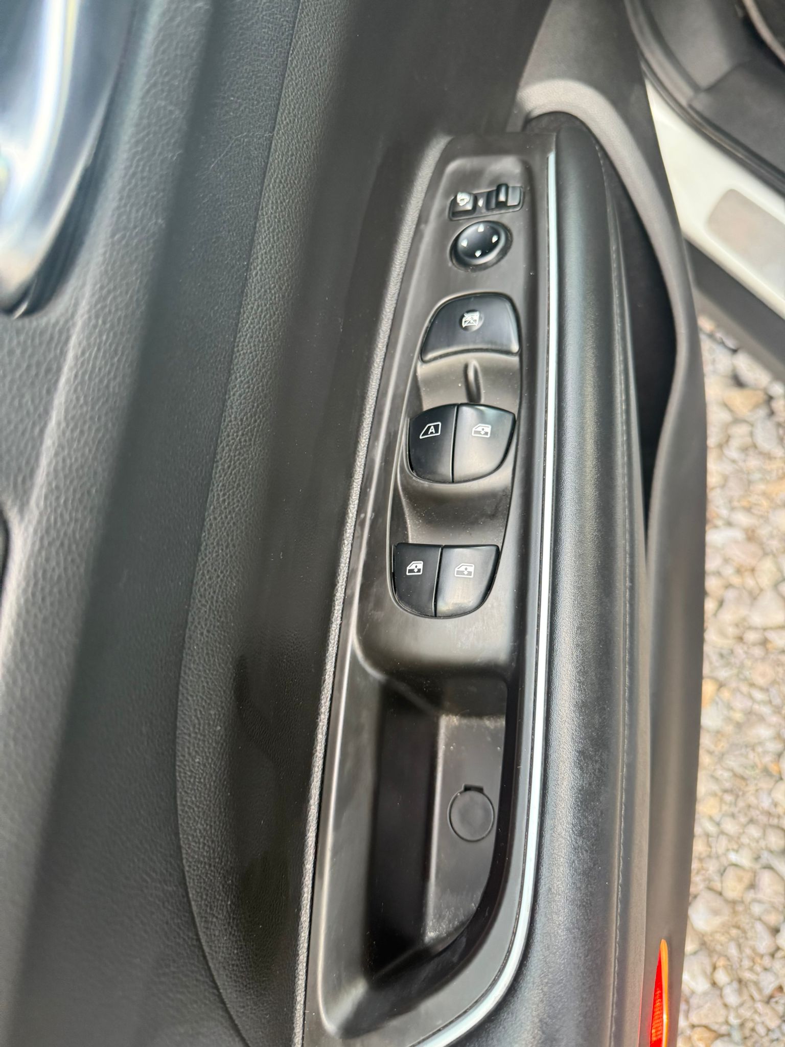 Renault Koleos 2.0 dCi Energy Initiale Paris 4x4 - imagine 6