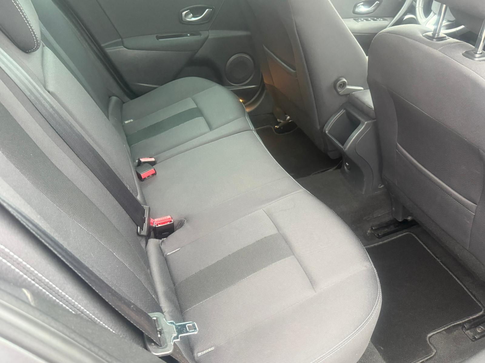 Renault Megane 1.5 dCi Dynamique - imagine 4