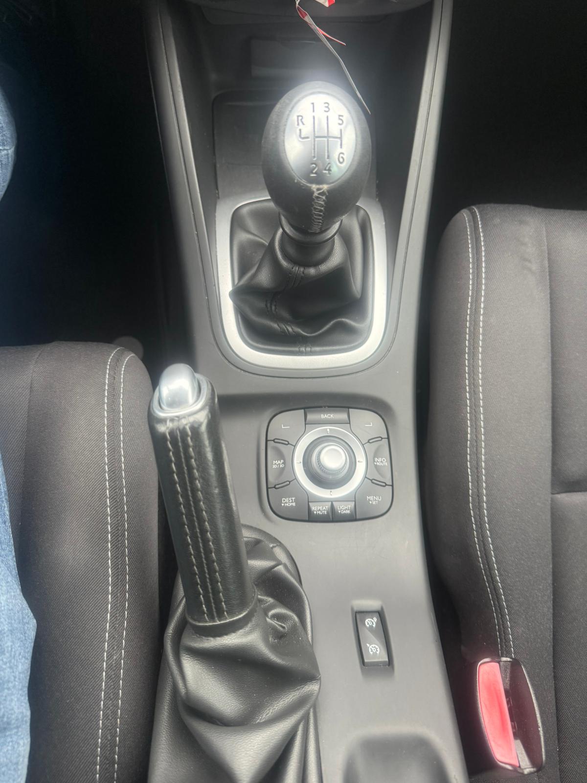 Renault Megane 1.5 dCi Dynamique - imagine 5